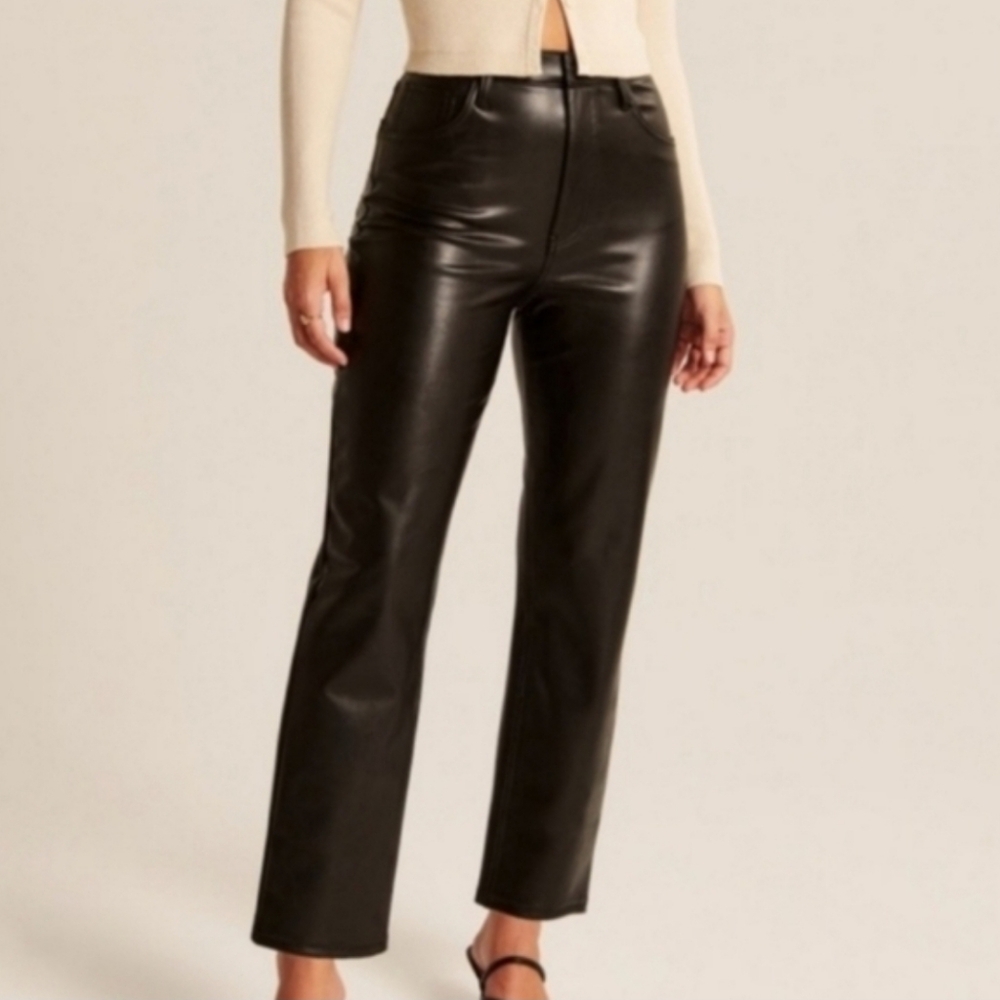 Like New Ankle Straight Pants Black